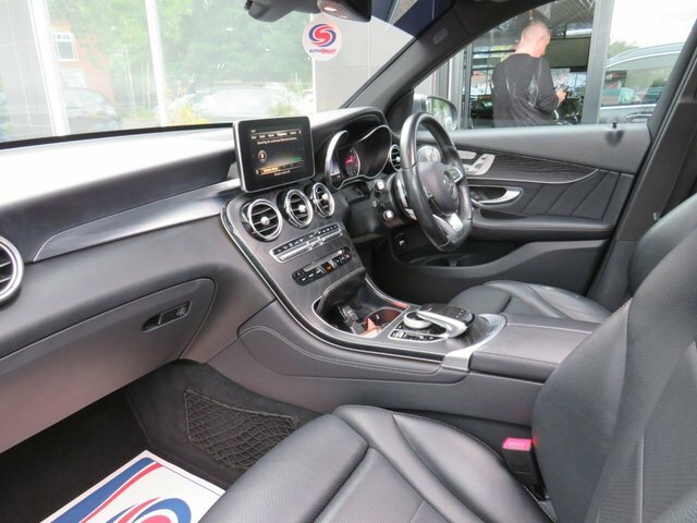 Mercedes-Benz GLC Class Glc 250 Amg Line Premium 9G-tronic Silver #21