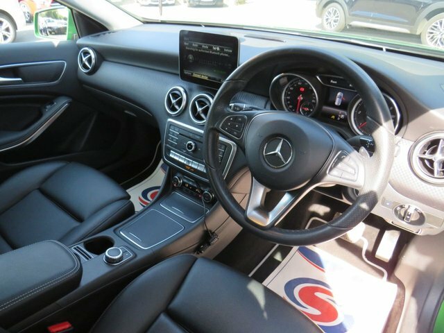 Mercedes-Benz A Class 1.5 A180d Sport Premium Hatchback 7G- Green #5