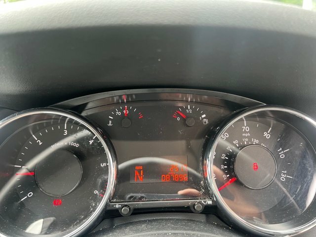 Peugeot 3008 Active Red #10