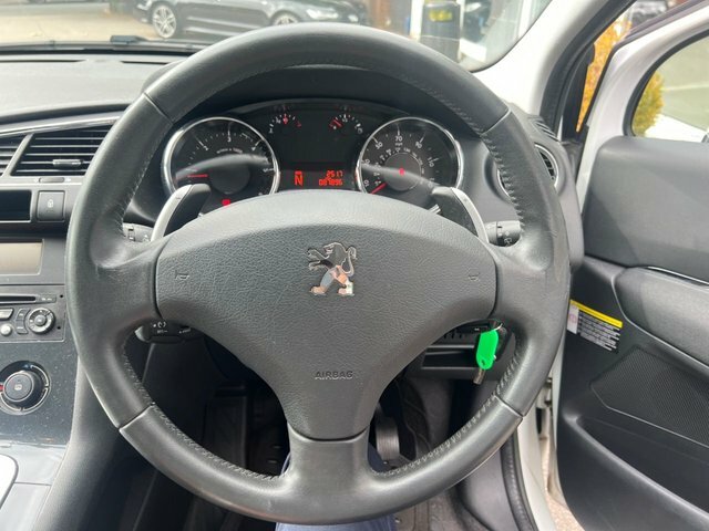 Peugeot 3008 Active Red #11