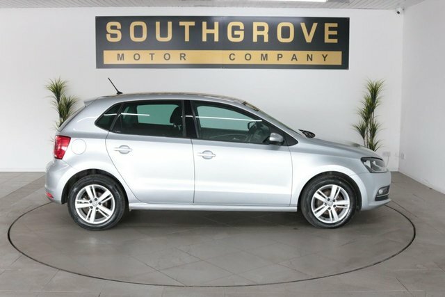 Volkswagen Polo 1.2 Tsi Match Edition Hatchback Silver #4