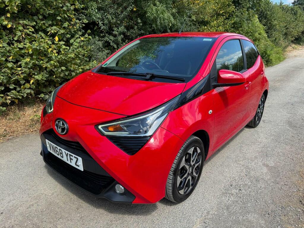 Toyota Aygo 1.0 Vvt-i X-plore Euro 6 Red