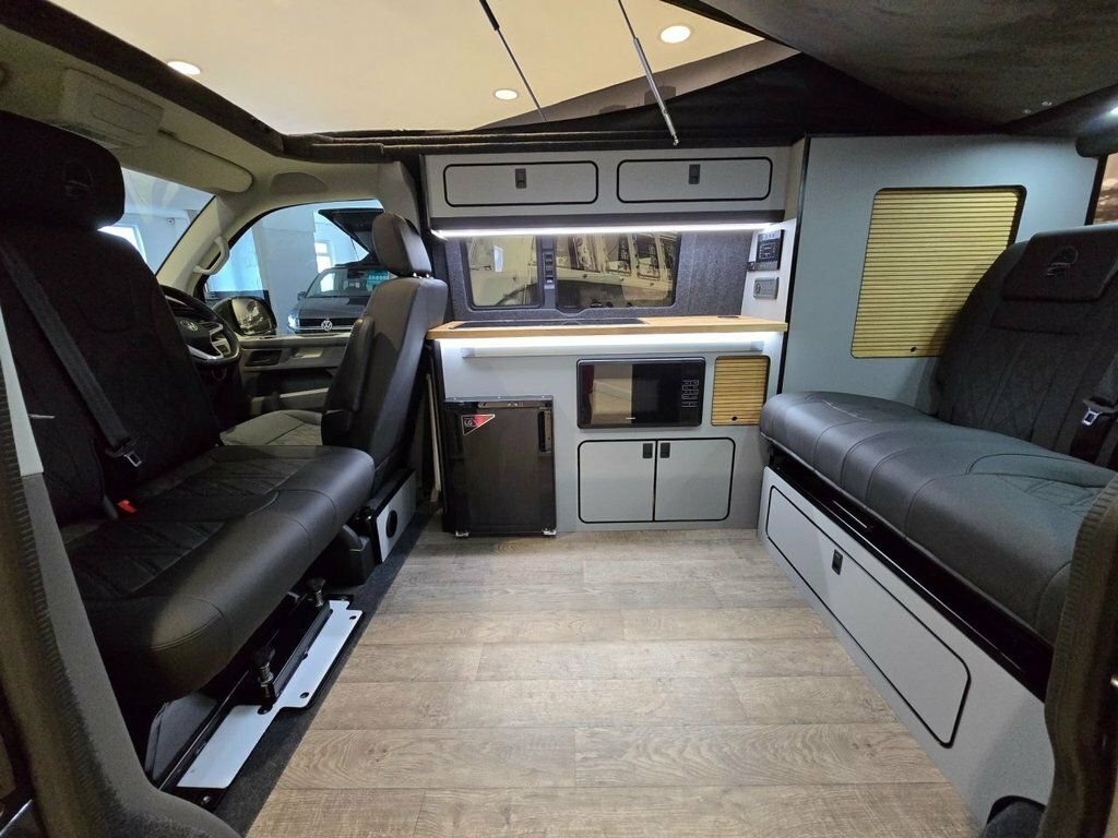 Volkswagen Transporter 2L Highline Grey #4