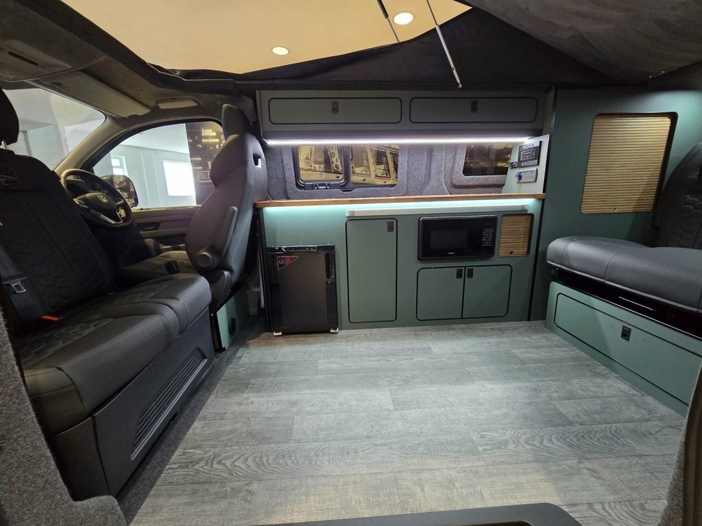 Volkswagen Transporter 2L Commerce Pro Grey #4