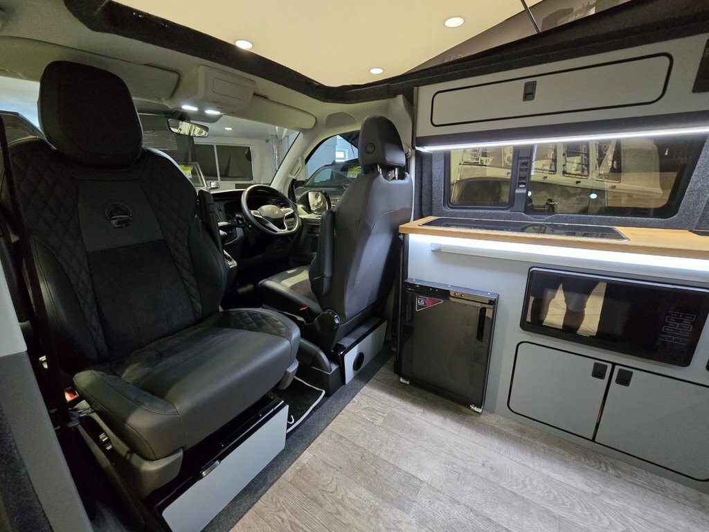 Volkswagen Transporter 2L Highline MV74YPA Grey #4