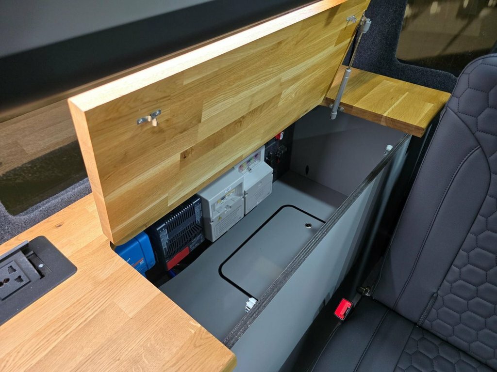 Volkswagen Transporter Mpv Grey #20