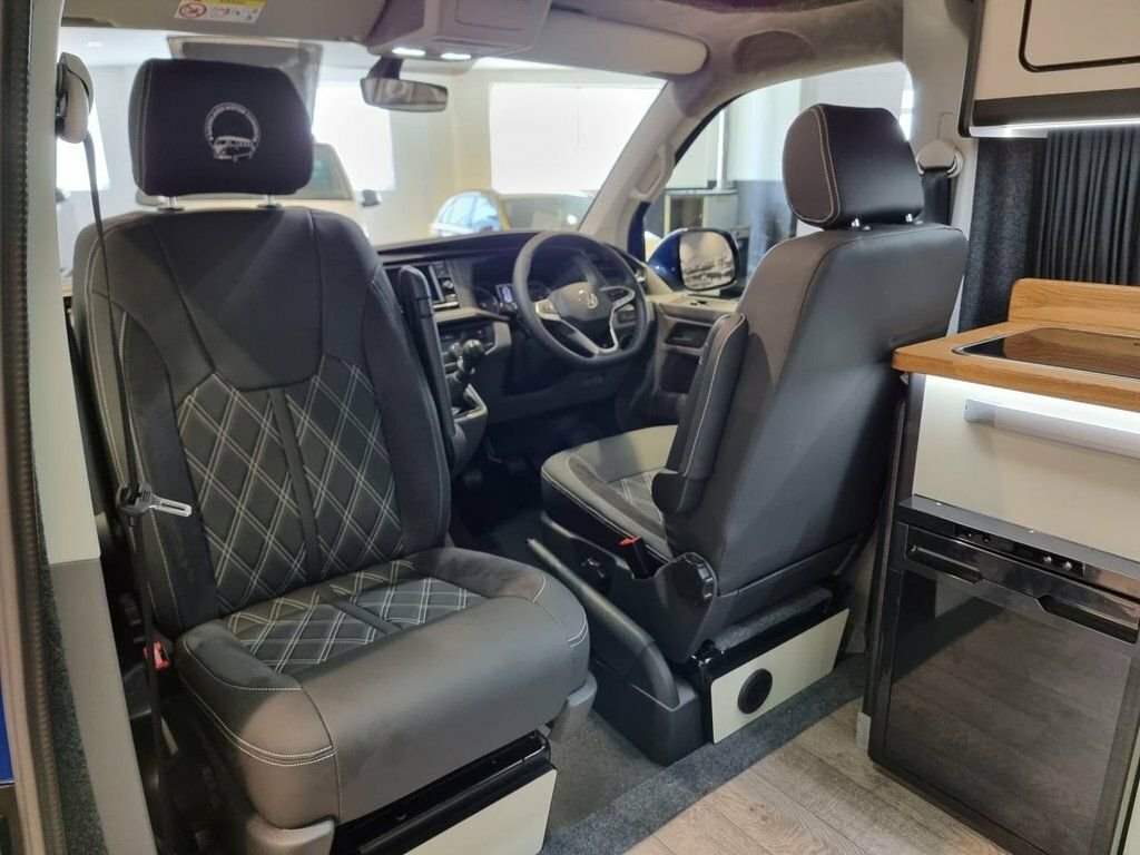 Volkswagen Transporter 2L Highline Blue #5