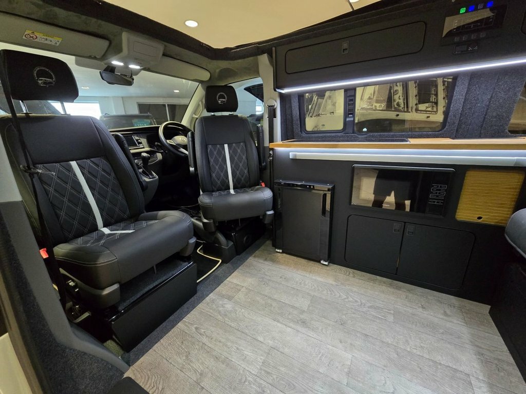 Volkswagen Transporter 2L Highline Grey #6