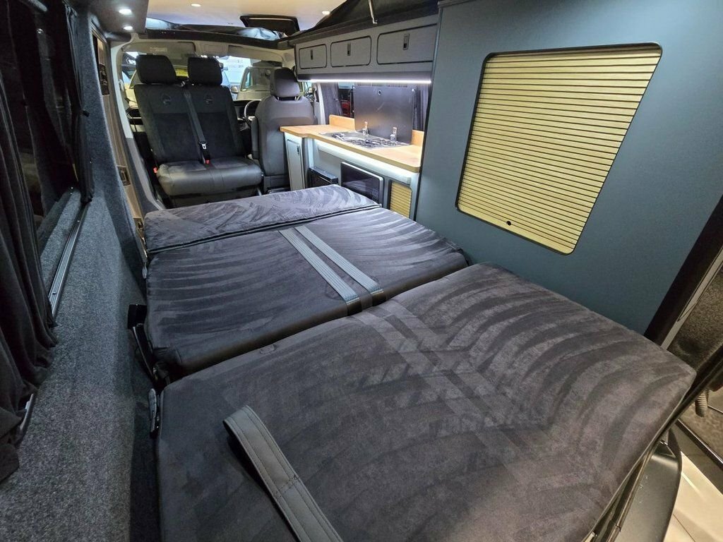 Volkswagen Campervan Stunning Two-tone Swb Campervan With Single White #29