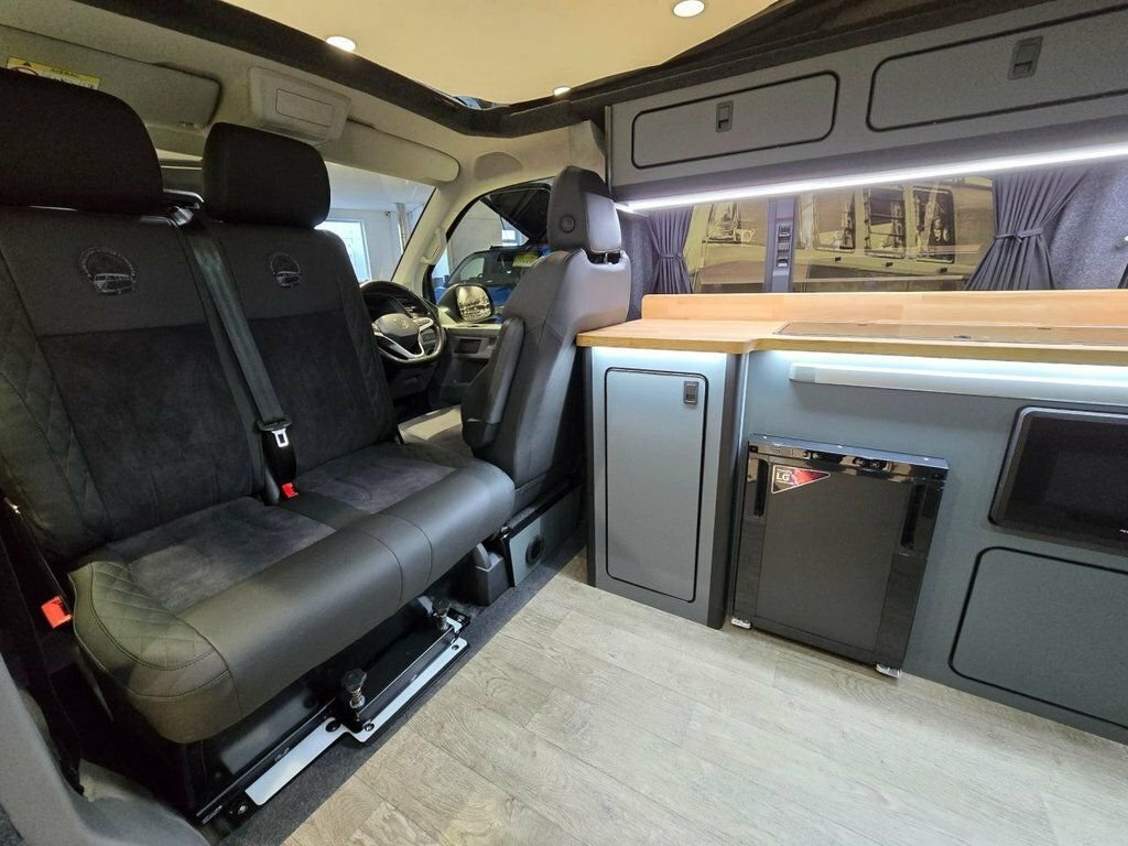 Volkswagen Campervan 2L Highline Grey #6