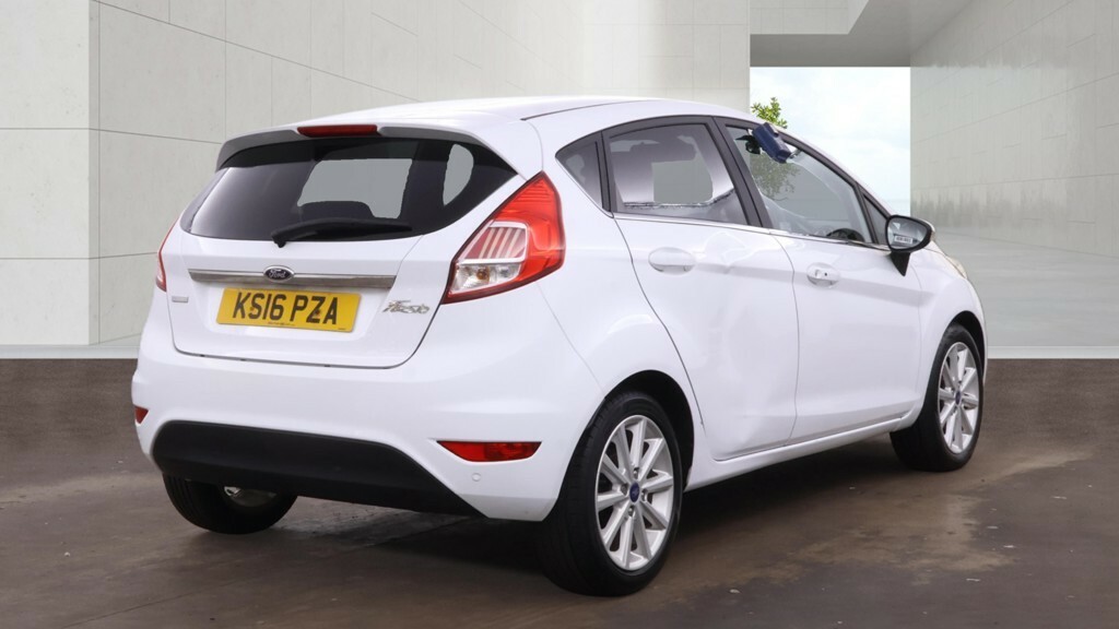 Ford Fiesta Hatchback 1.0 T Ecoboost Titanium 201616 White #4