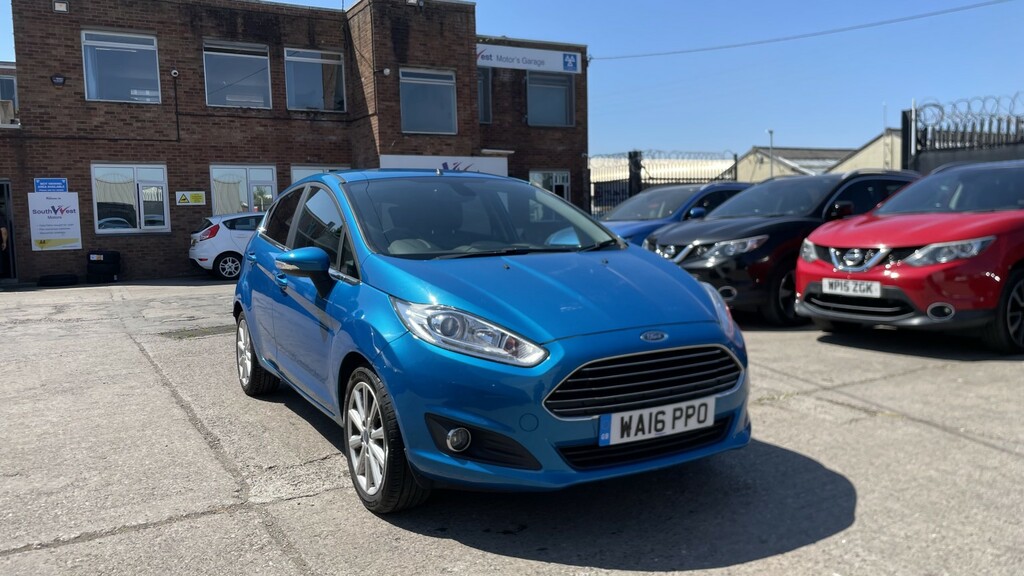 Ford Fiesta Hatchback 1.0 T Ecoboost Titanium 201616 Blue