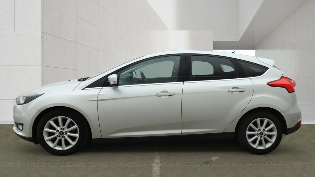 Ford Focus Hatchback 1.0 T Ecoboost Titanium 201666 Silver #6