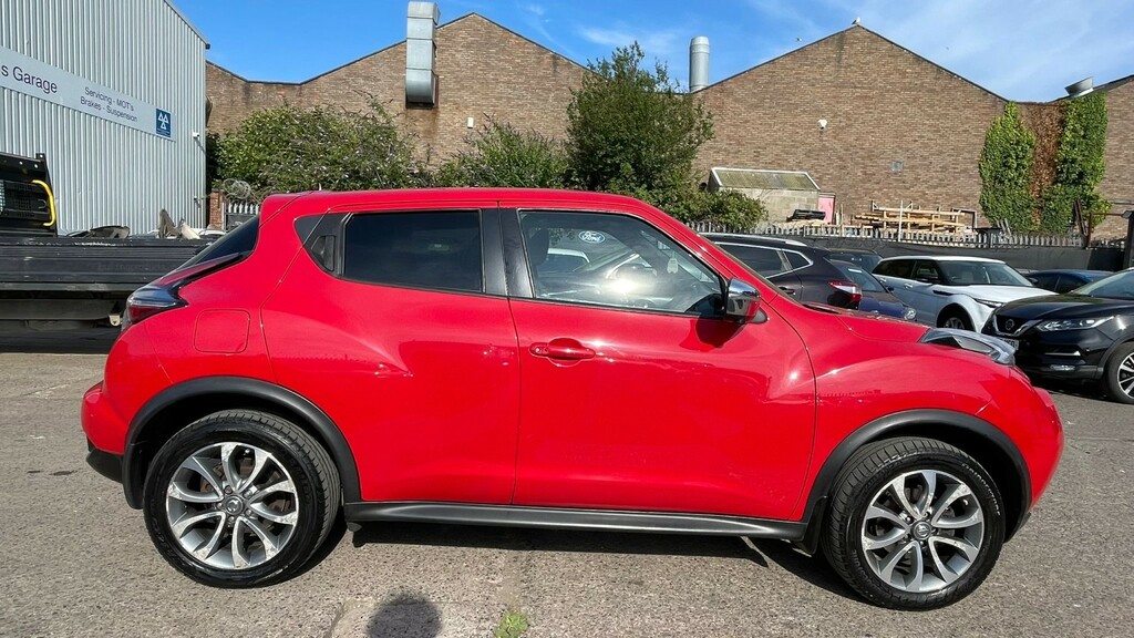Nissan Juke 1.2 Dig-t Tekna Red #3