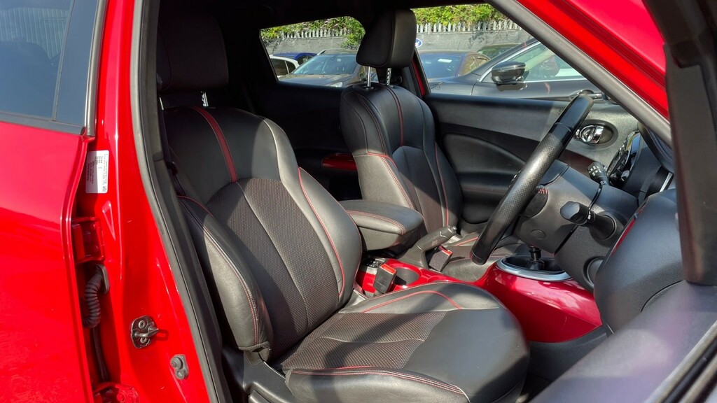 Nissan Juke 1.2 Dig-t Tekna Red #2