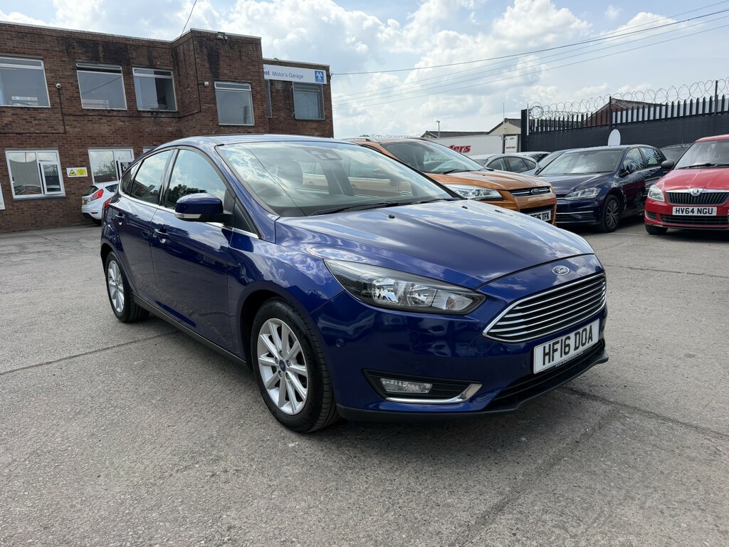 Ford Focus Hatchback 1.0 T Ecoboost Titanium 201616 Blue