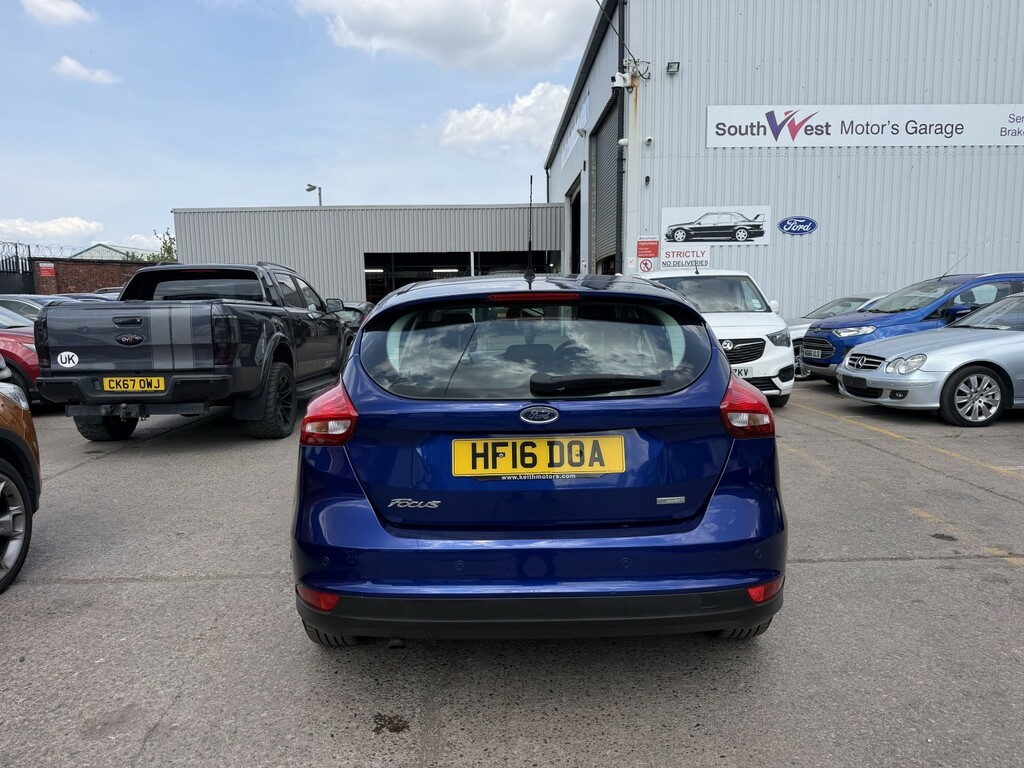 Ford Focus Hatchback 1.0 T Ecoboost Titanium 201616 Blue #4