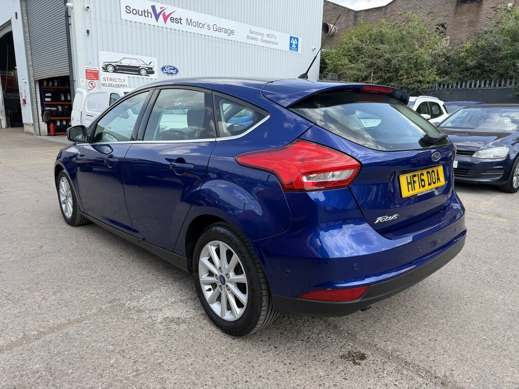 Ford Focus Hatchback 1.0 T Ecoboost Titanium 201616 Blue #5
