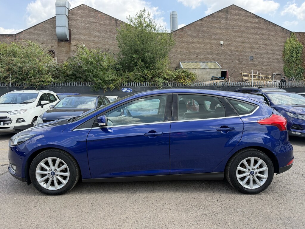 Ford Focus Hatchback 1.0 T Ecoboost Titanium 201616 Blue #6