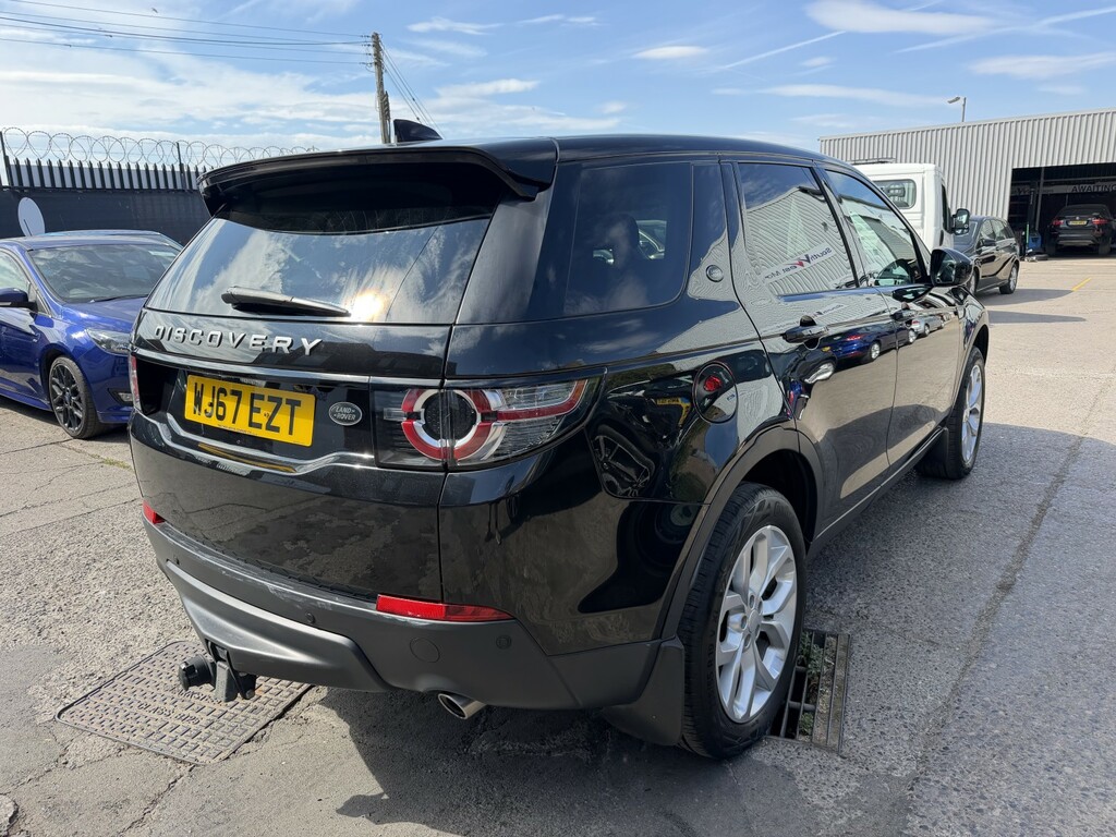 Land Rover Discovery Sport Suv 2.0 Td4 Hse 201767 WJ67EZT Black #3