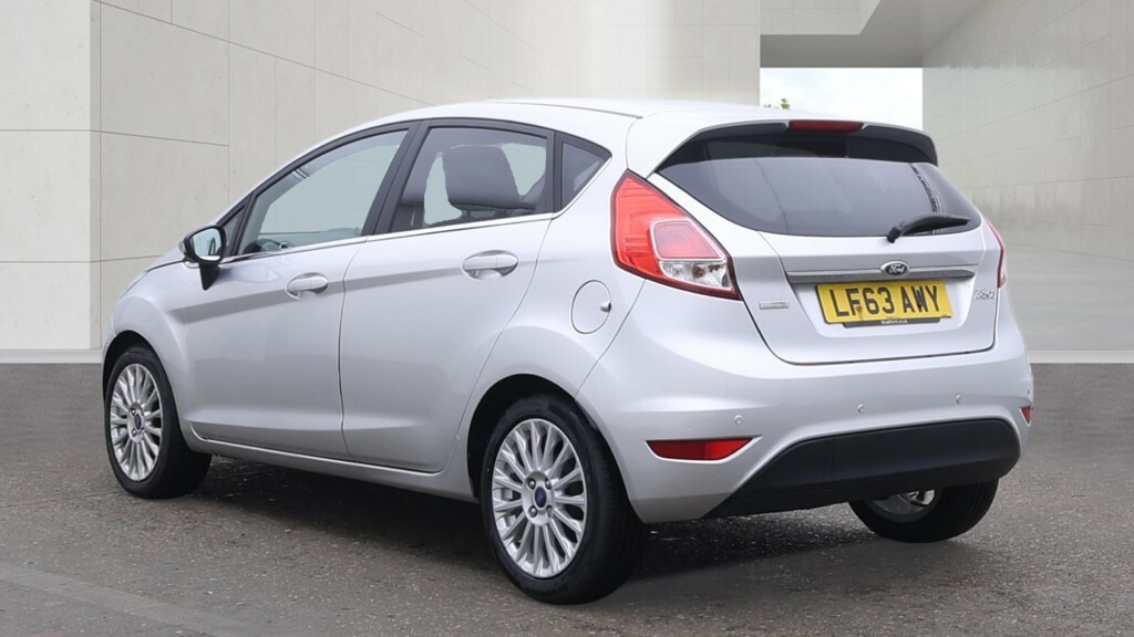 Ford Fiesta Hatchback 1.0 T Ecoboost Titanium 201363 Silver #5