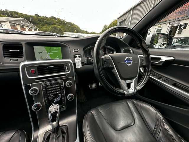 Volvo V60 D3 R-design Lux Nav Grey #3