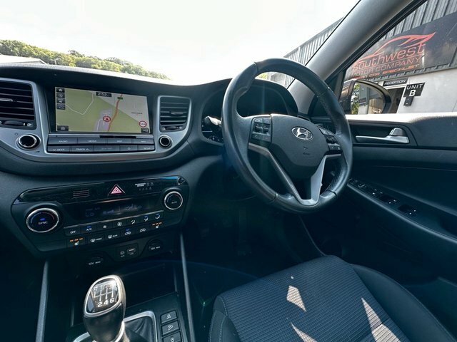 Hyundai Tucson Se Blue #9