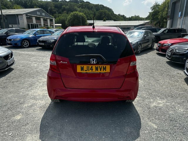 Honda Jazz I-vtec Es Plus Hatchback Red #5