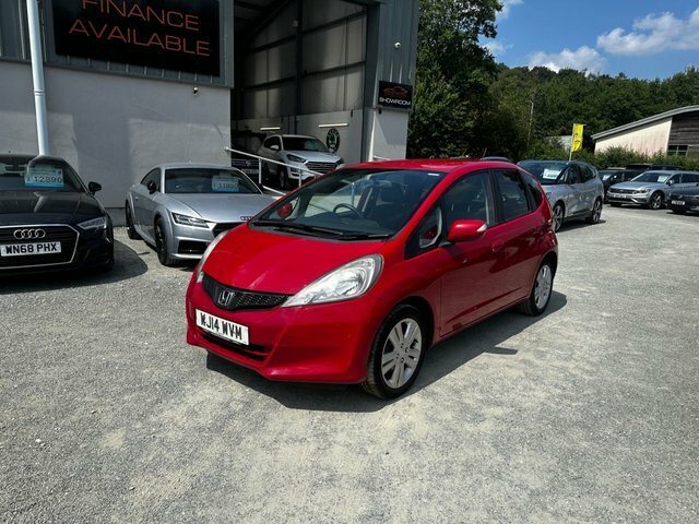 Honda Jazz I-vtec Es Plus Hatchback Red #3