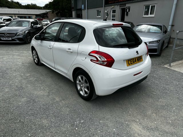 Peugeot 208 Vti Puretech Active Hatchback White #5