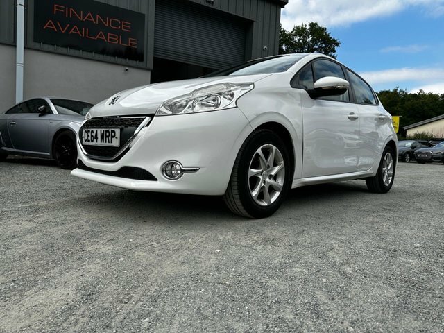 Peugeot 208 White #35
