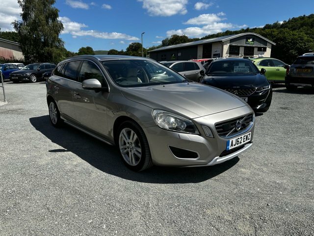 Volvo V60 D5 Se Lux Nav Gold