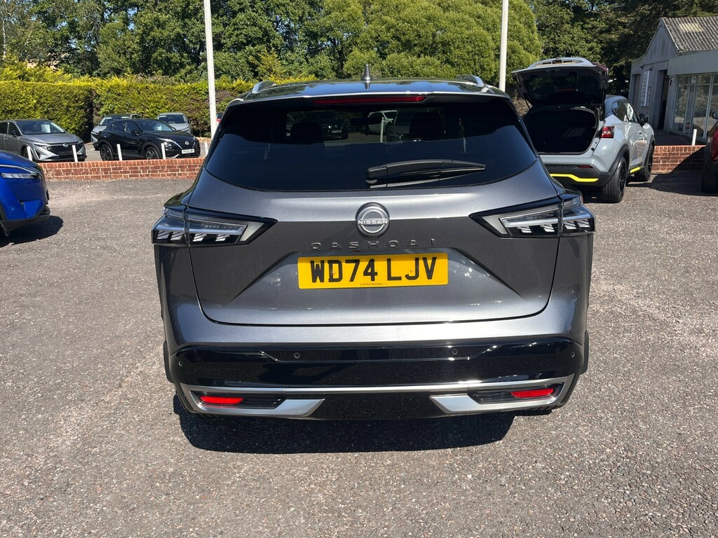 Nissan Qashqai 1.3 Dig-t Mh Tekna #3