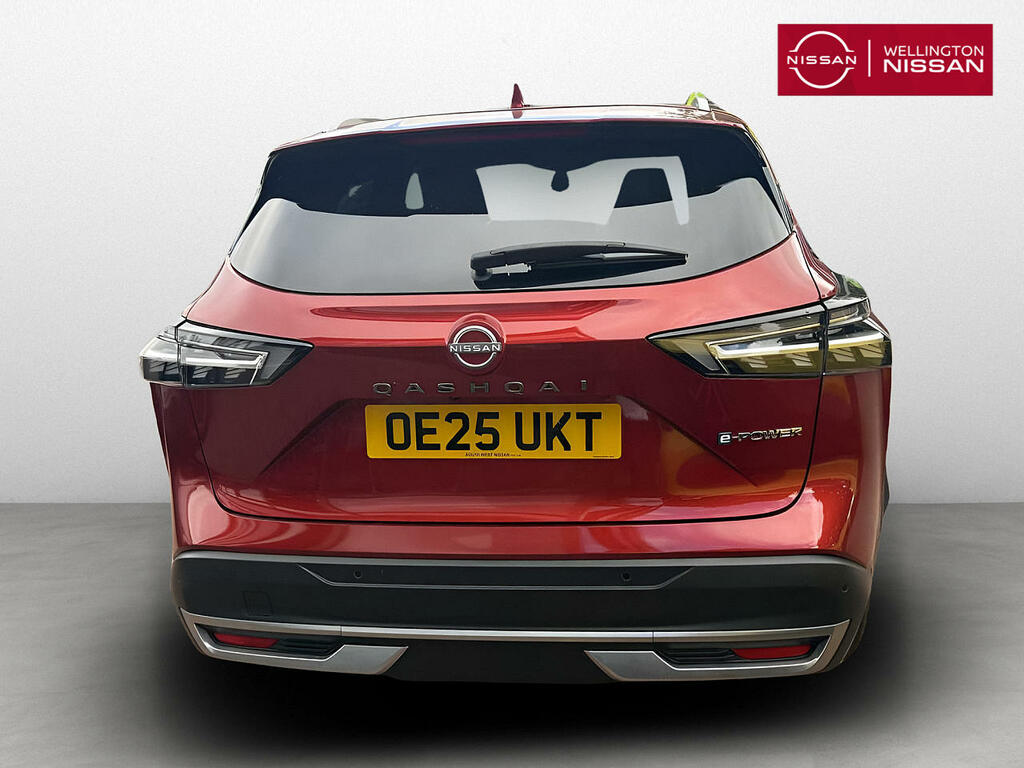 Nissan Qashqai 1.5 E-power Tekna Red #4