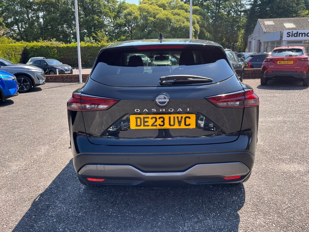 Nissan Qashqai 1.3 Dig-t Mh N-connecta DE23UVC Black #3