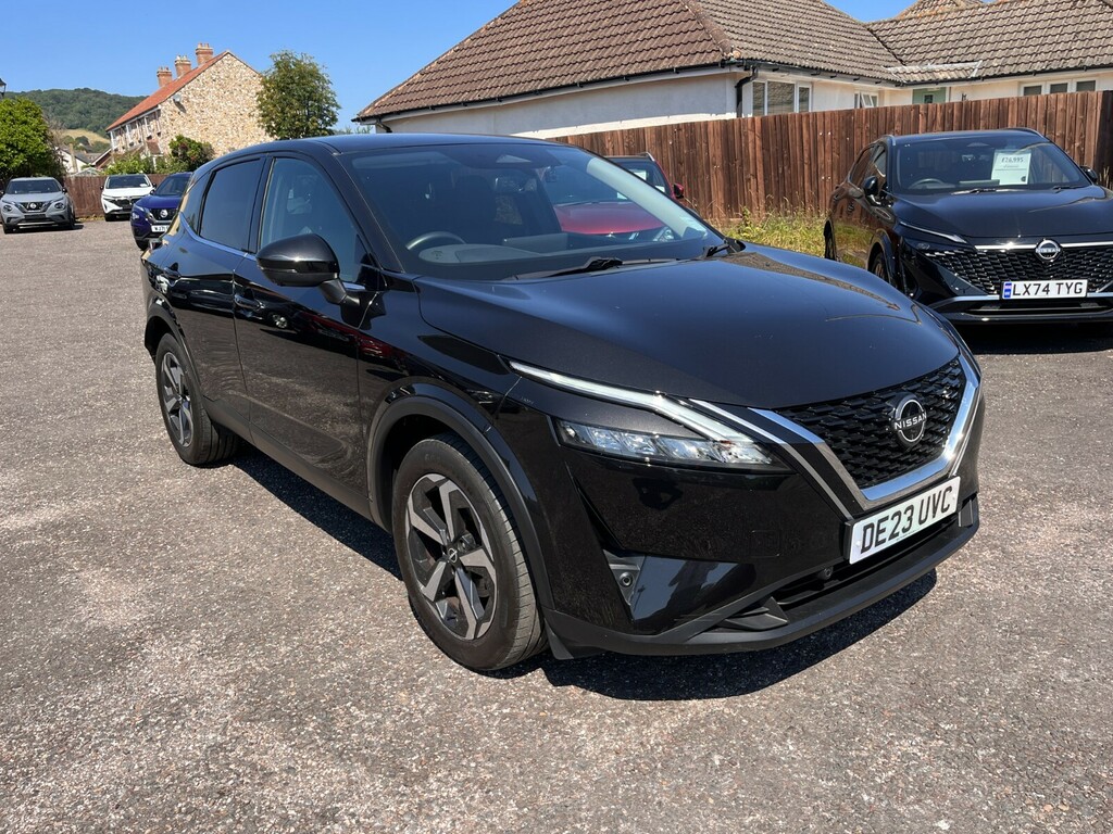 Nissan Qashqai 1.3 Dig-t Mh N-connecta Black