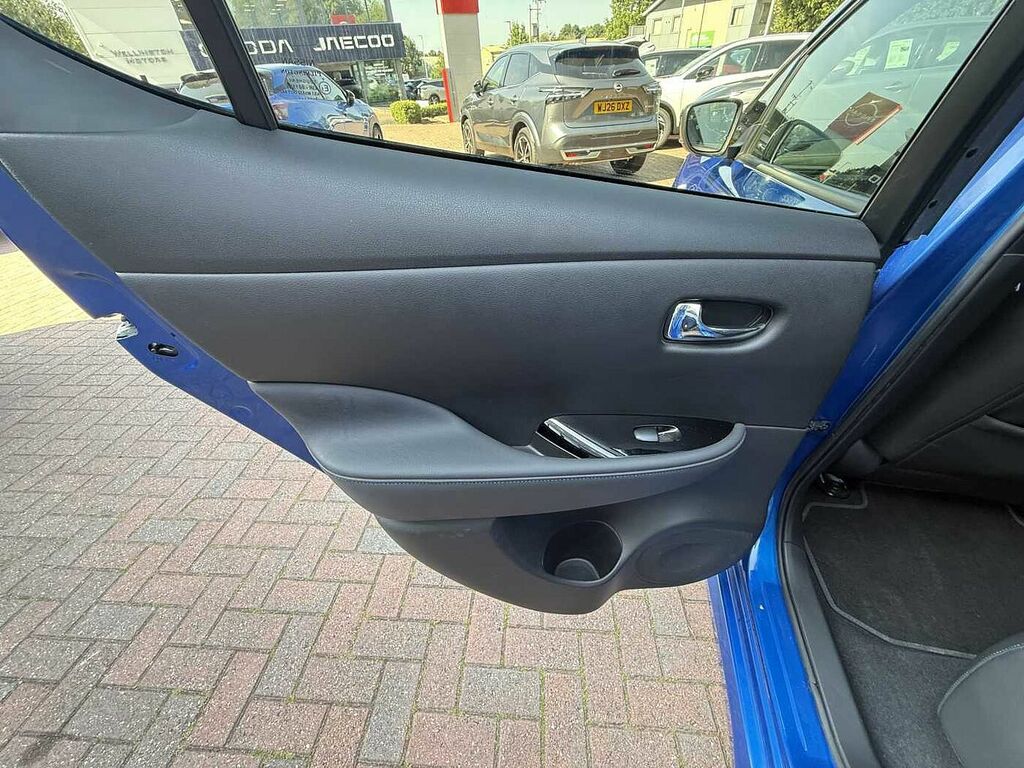 Nissan Leaf Automatic #17
