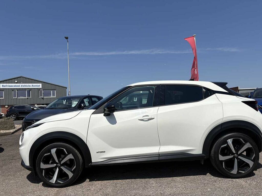 Nissan Juke 1.6 Hybrid Tekna White #6