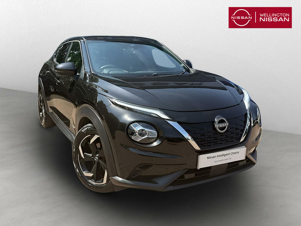 Nissan Juke 1.6 Hybrid N-connecta Black