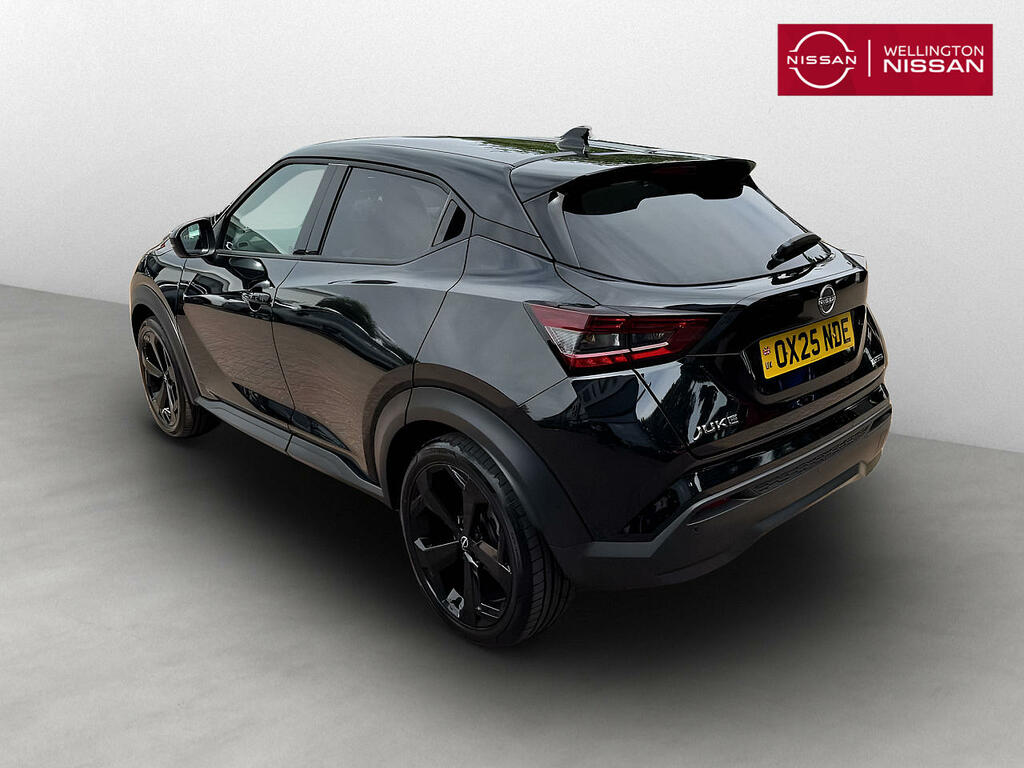 Nissan Juke 1.6 Hybrid Tekna OX25NDE Black #6