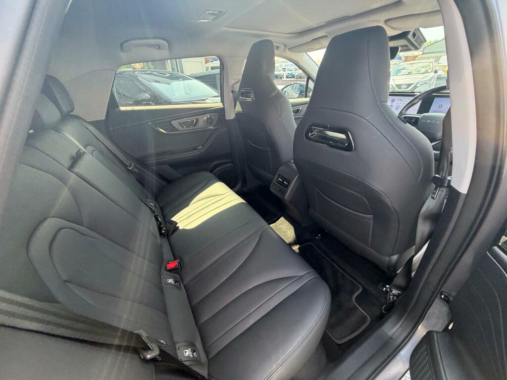 Omoda 5 Petrol Noble Green #10