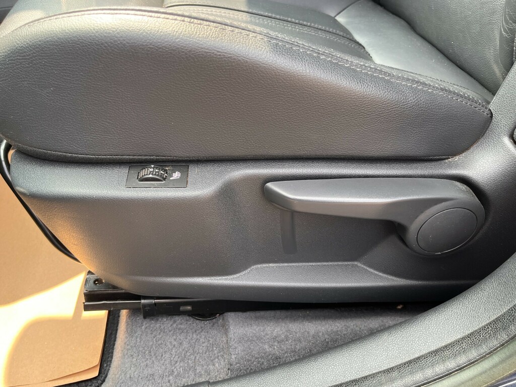 Peugeot 3008 1.6 E Brown #33