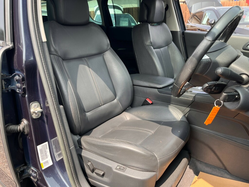 Peugeot 3008 1.6 E Brown #28