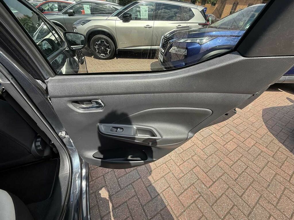 Nissan Micra Ig-t Acenta Hatchback Blue #18