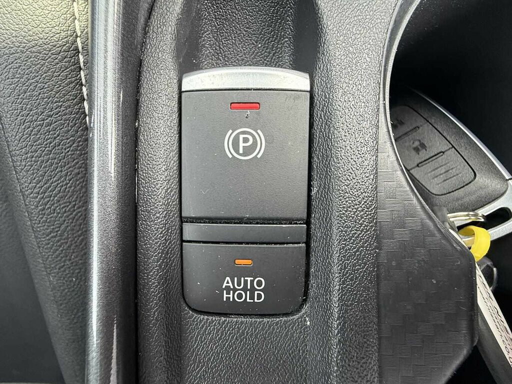 Nissan Juke Dig-t N-connecta Dct Black #39