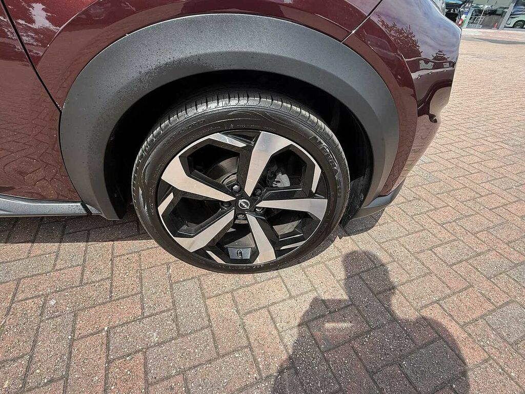 Nissan Juke 1.0 Dig-t 114 Tekna Red #3