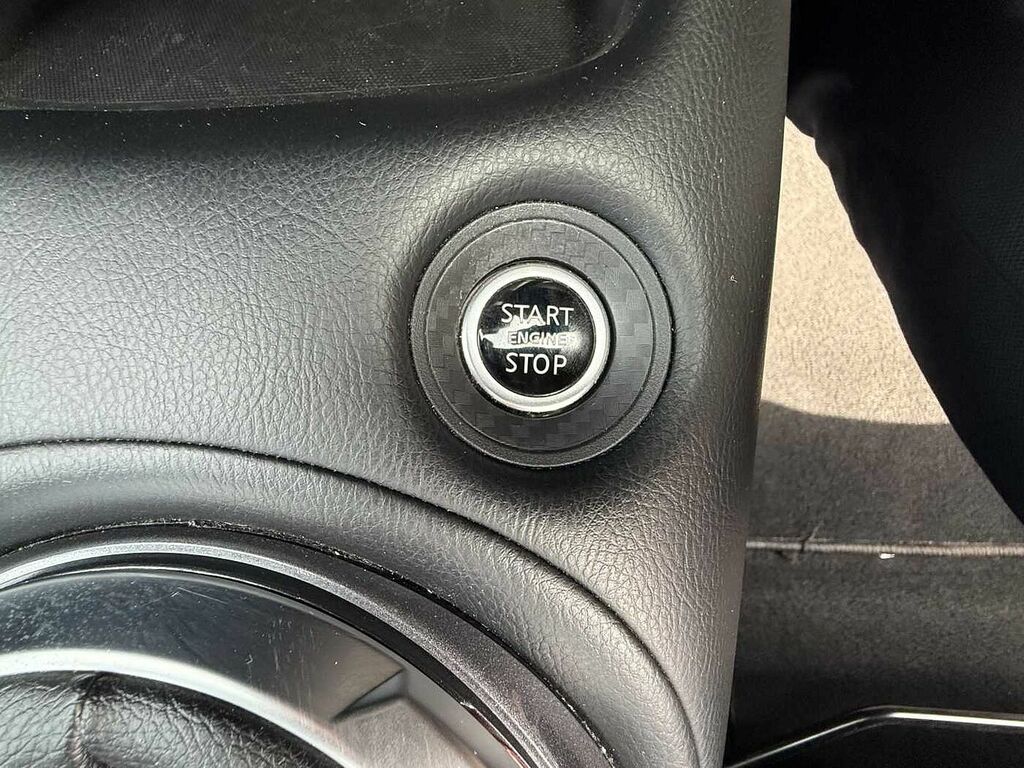 Nissan Juke Dig-t N-connecta Dct Black #37