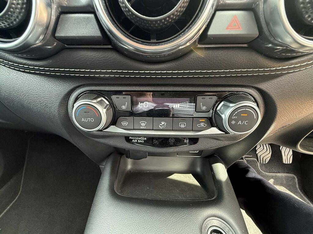 Nissan Juke Dig-t N-connecta Dct Black #35