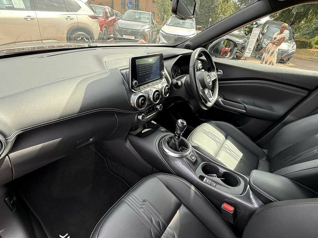 Nissan Juke Dig-t N-connecta Dct Black #14