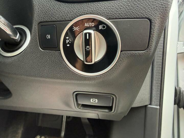 Mercedes-Benz GLA Class 2.1L Gla200 Cdi Amg Line Premium 136 Bhp Silver #40